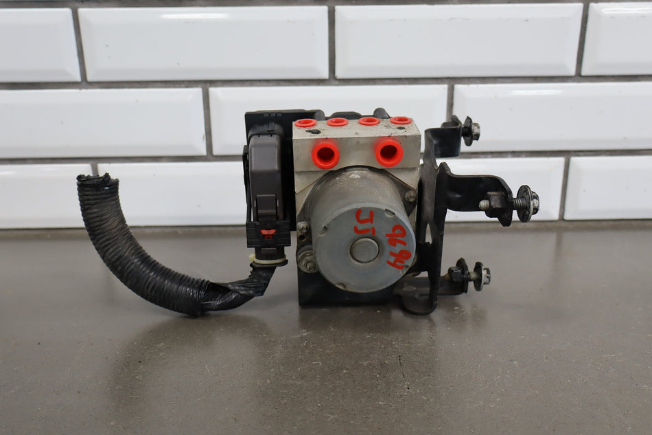 2009-2014 Chevrolet Tahoe ABS Brake Unit 20896912 OEM
