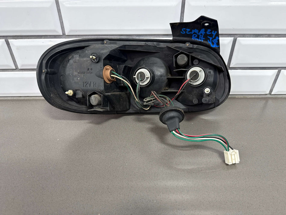 2002 Mazda MX-5 Miata Right Tail Light N06651150