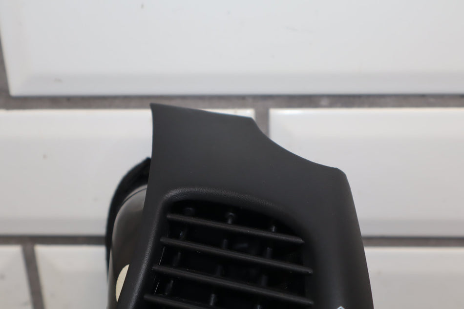 2002 Porsche Boxster Right Dash Air Vent