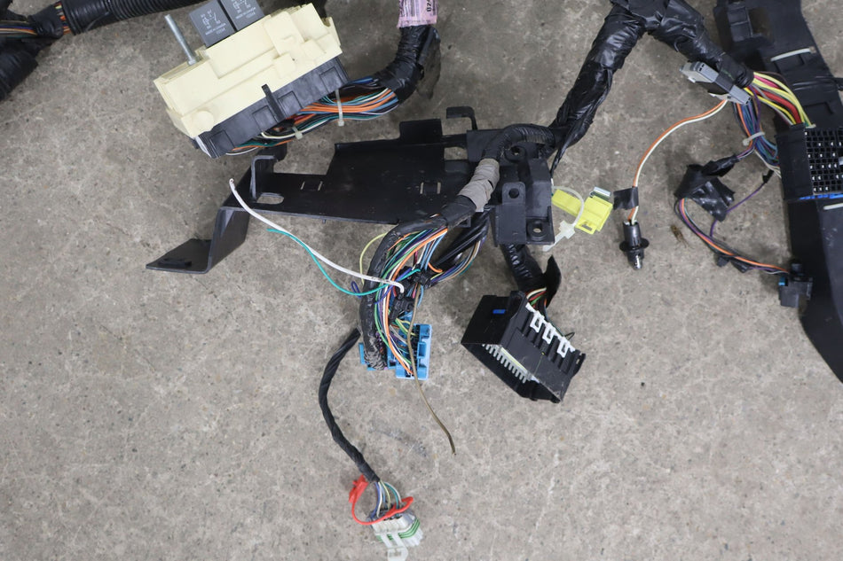 2001 Chevrolet Silverado 3500- Dash Wiring Harness