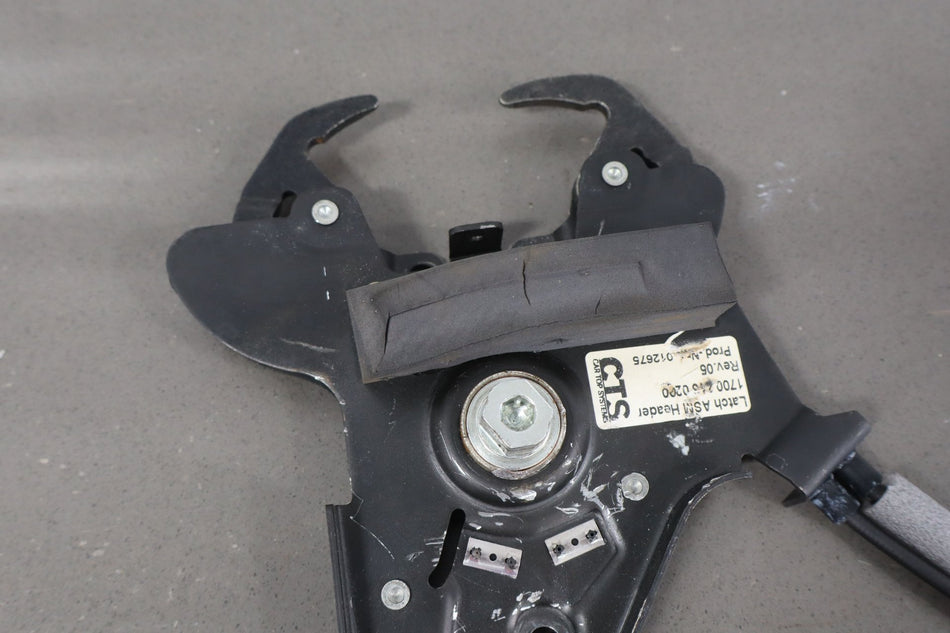 04-09 Cadillac XLR Convertible Roof Center Latch Mechanism W/Cables