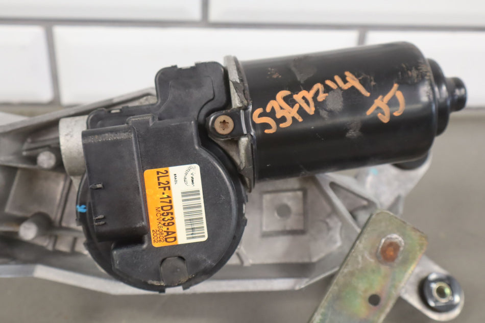 2003 Ford F-250 Super Duty- Front Wiper Motor