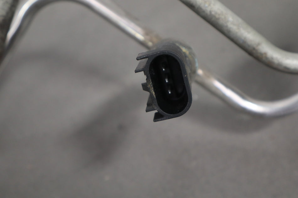 2008 Hummer H2- Fuel Line