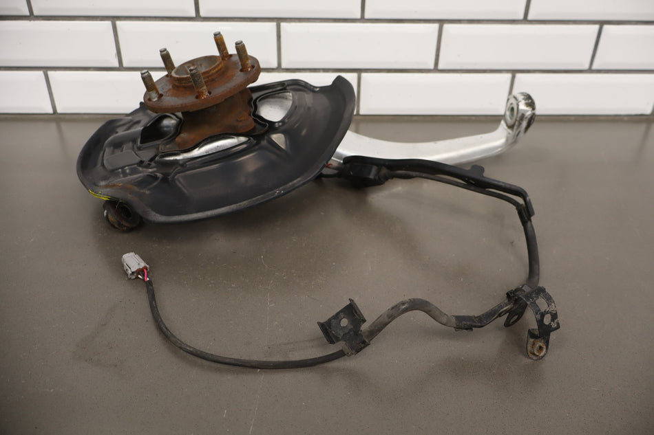 2006 Lexus LS430 Right Front Spindle