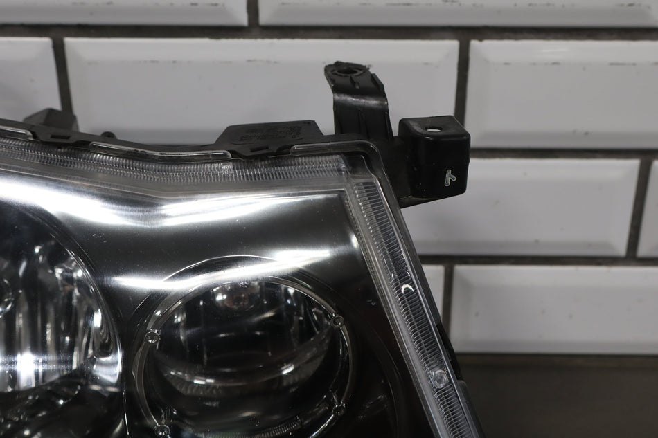2002-2004 Infiniti M45 Right Headlamp OEM