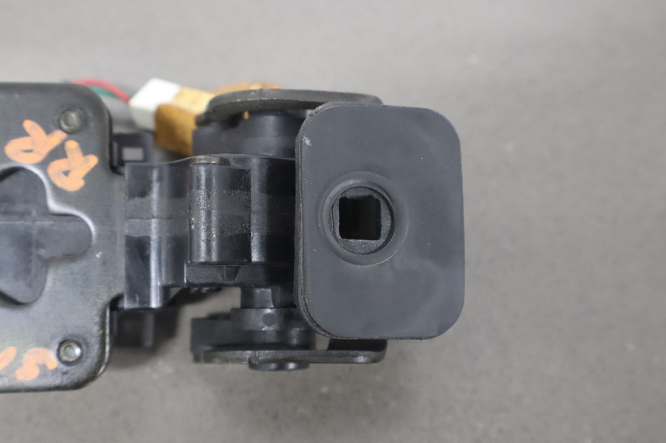 2001 Lexus LX470- Quarter Window Latch