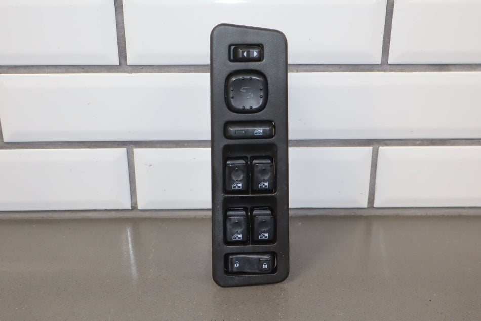 2003 Hummer H2- Front Door Switch