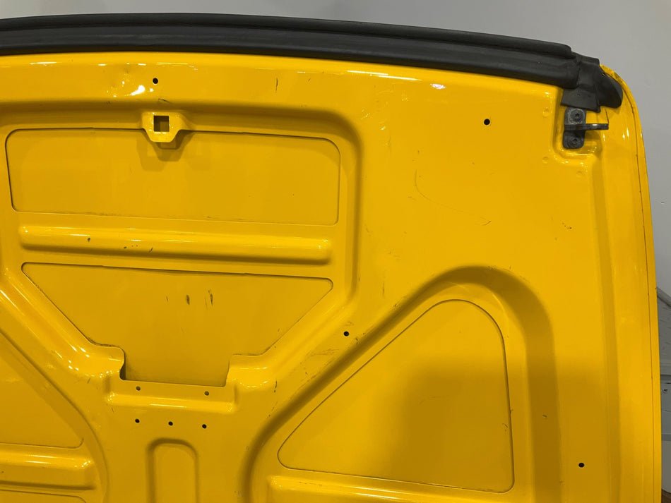 2004 Chevrolet SSR- Tonneau Cover