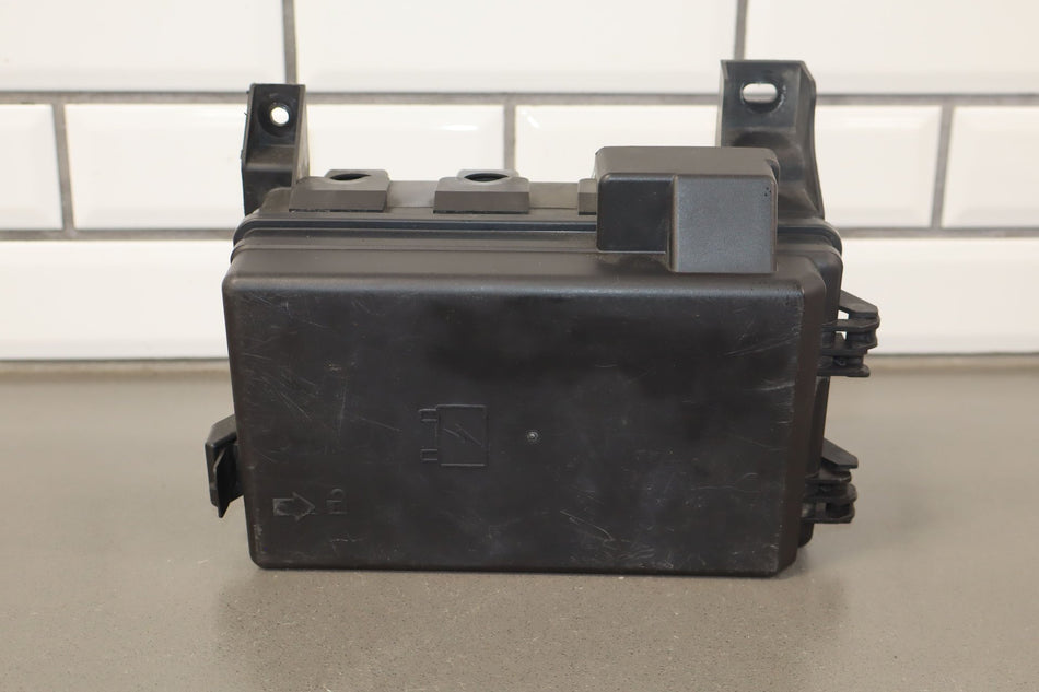 Engine Fuse Box, 2004, Cadillac, XLR