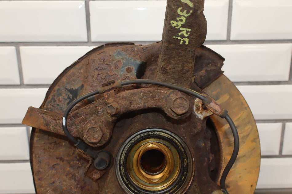 Right Front Spindle, 1999, Toyota, Land Cruiser