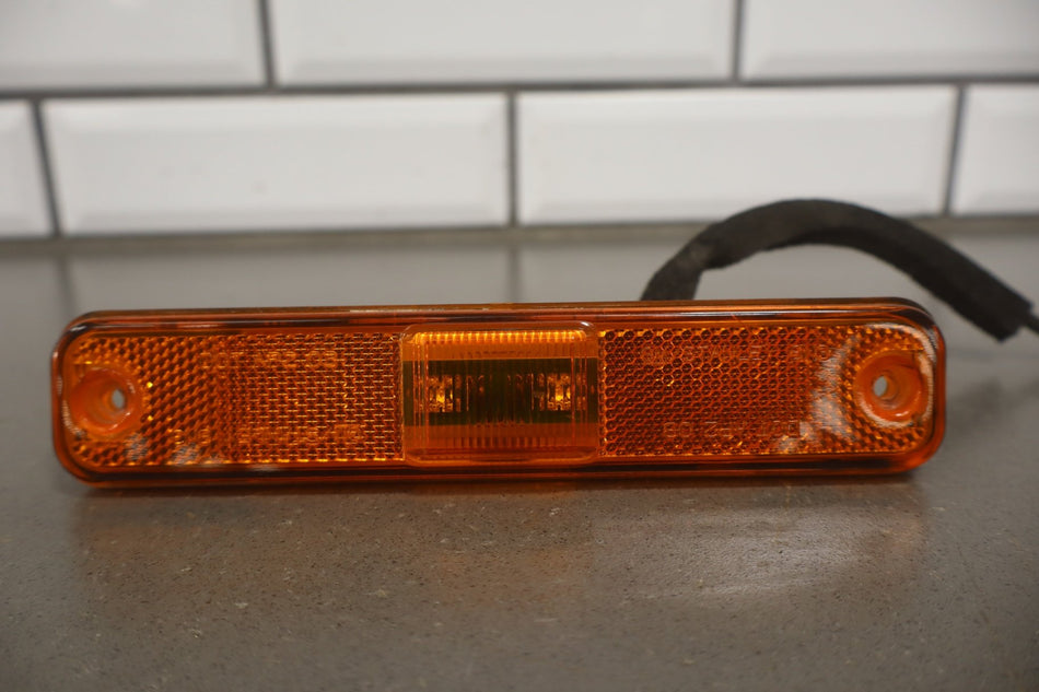2003-2009 Hummer H2 Front Amber LED Side Marker Light/Lamp Fits Right or Left