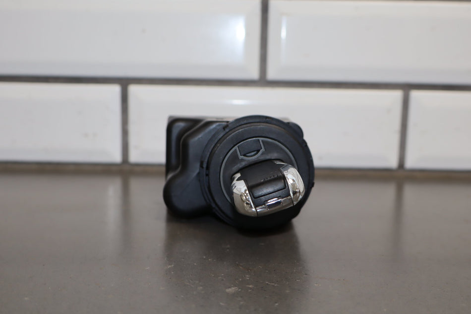 2010-2016 Porsche Panamera 970 4S Ignition Switch with Key OEM Tested
