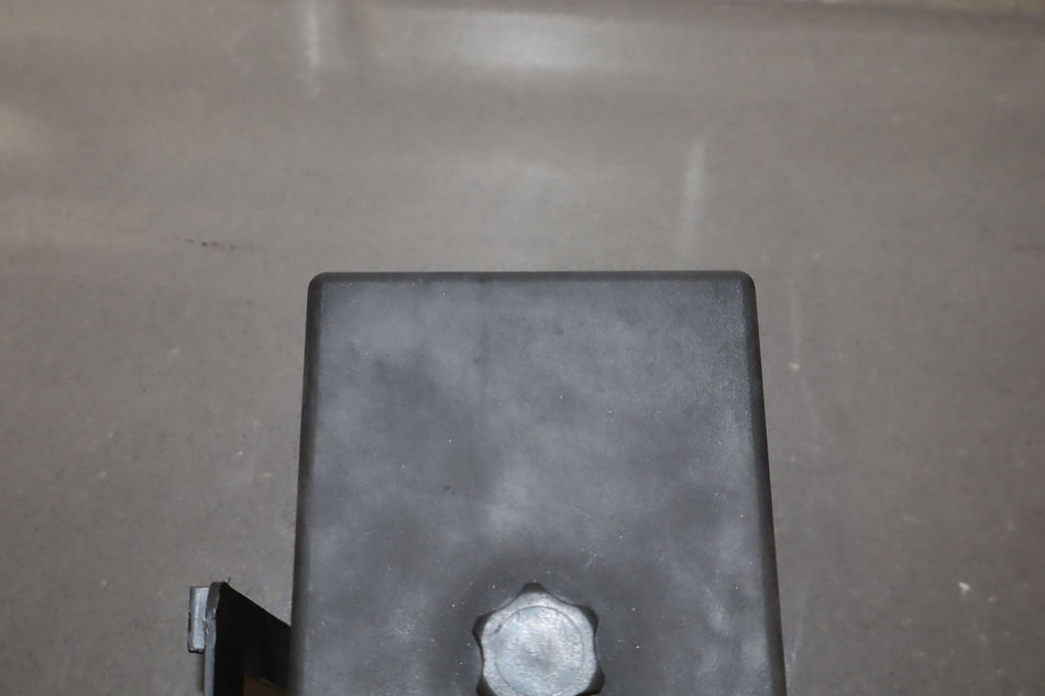 2003 Chevrolet Corvette Cabin Fuse Box 19300118