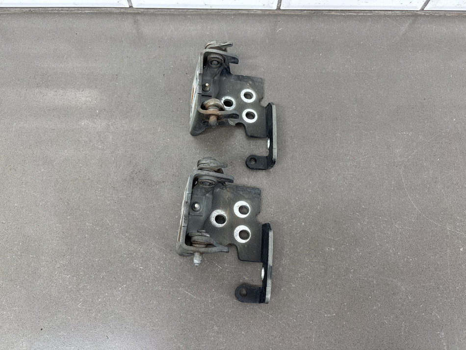 2003-2009 Hummer H2 Driver Door Hinge Set - Pair