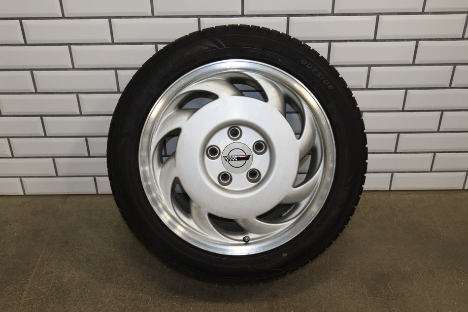 1991-1992 Chevrolet Corvette C4 17x9.5 OEM Wheel & Sumitomo Tire Set