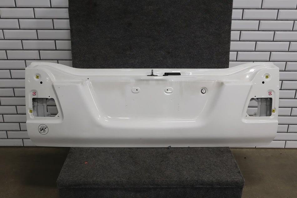 1998-2007 Toyota Land Cruiser Decklid/Tailgate White 056