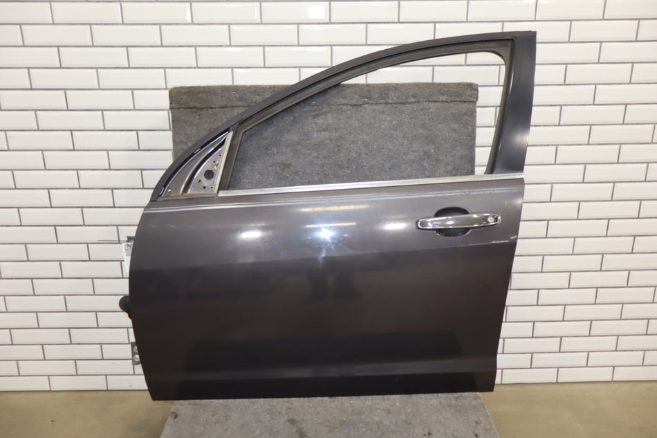 2008-2009 Pontiac G8 GT Left Front Door Grey 18