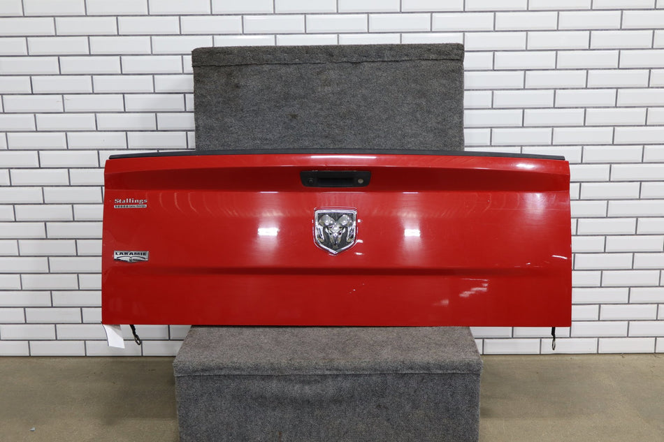 13-18 Ram 1500 Tailgate With Camera Flame Red PR4