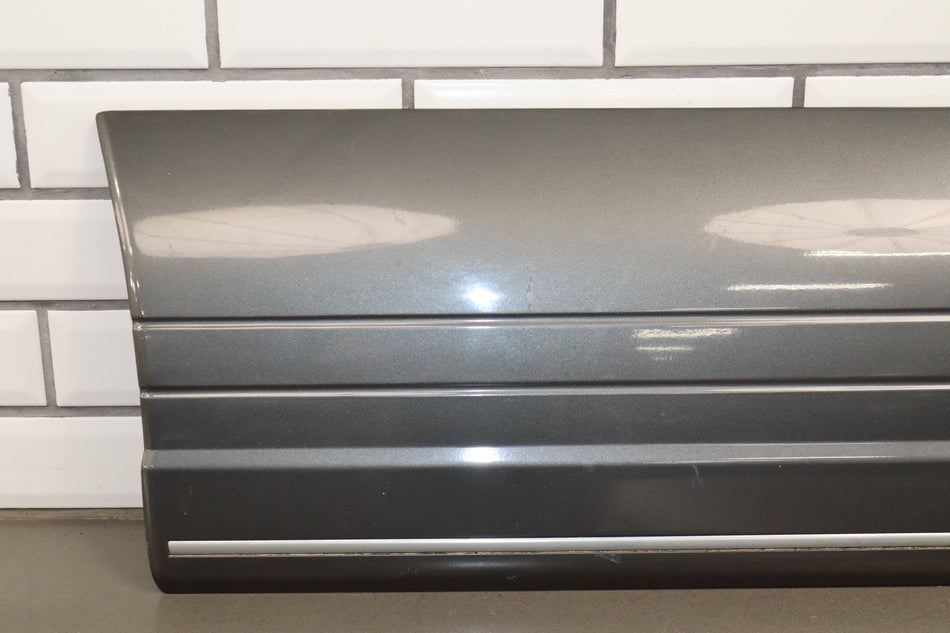 1998-2002 Lexus LX470 Left Front Door Molding black onyx 202