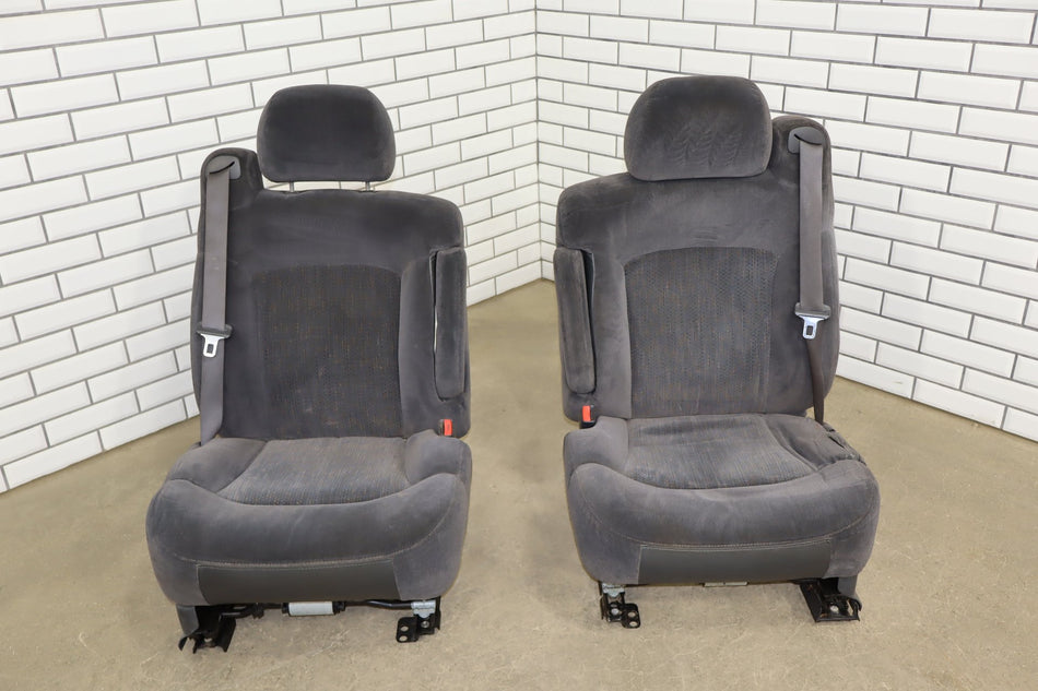 2001-2002 Chevrolet Silverado/GMC Sierra 2500HD Crew Cab Cloth Seats Graphite