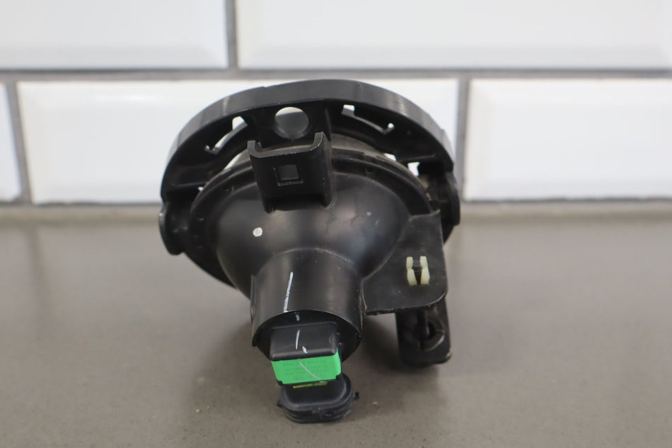 2018 Chrysler Pacifica- FOG/MARK/PARK/TURN LIGHT/LAMP