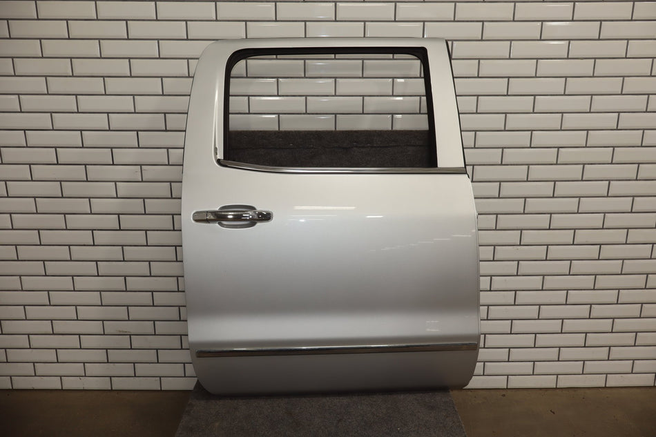 2014-2018 GMC Sierra 1500 Right Rear Door Quicksilver ( GAN )
