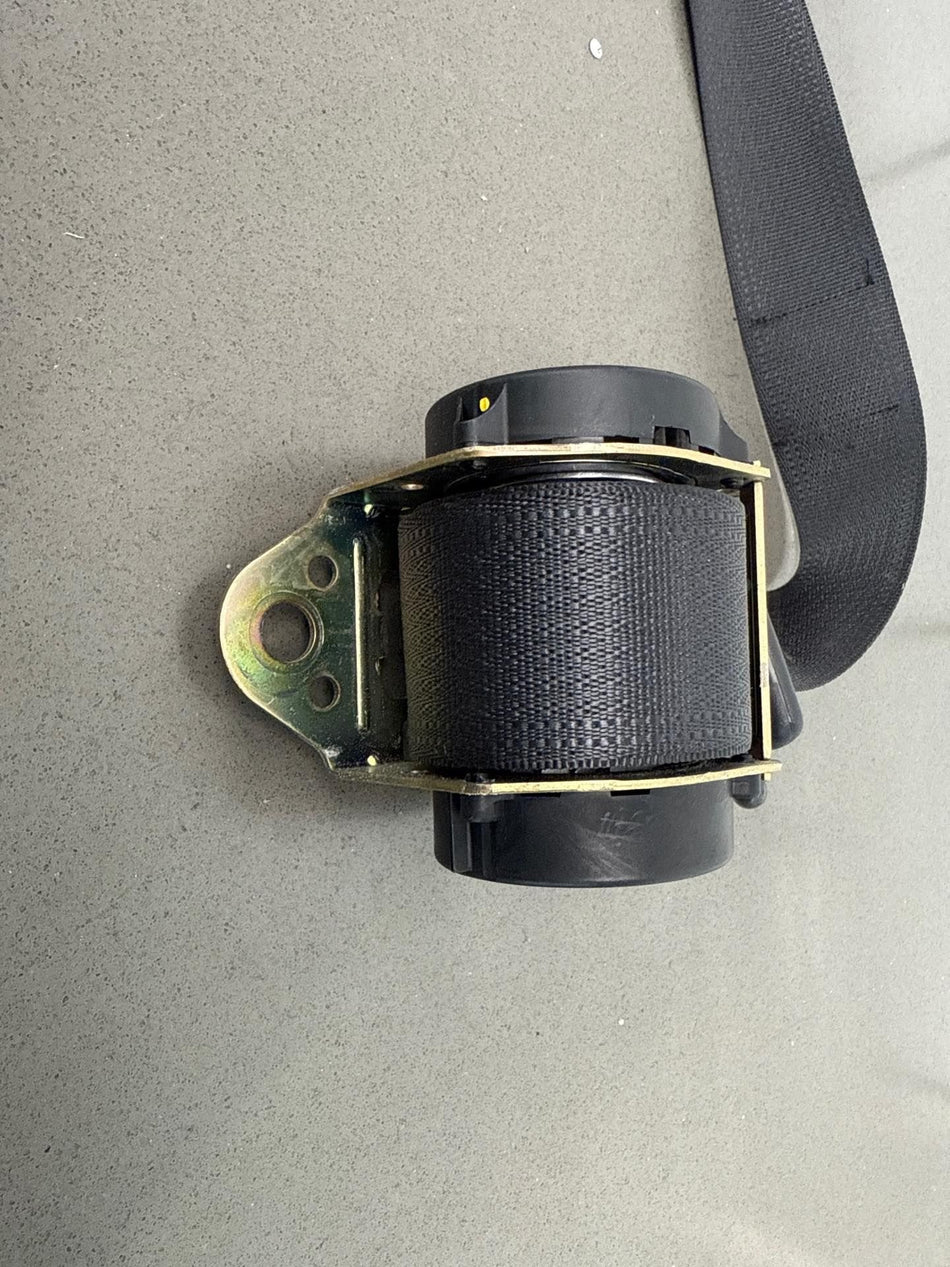 2006 Pontiac GTO- Rear Seat Belt
