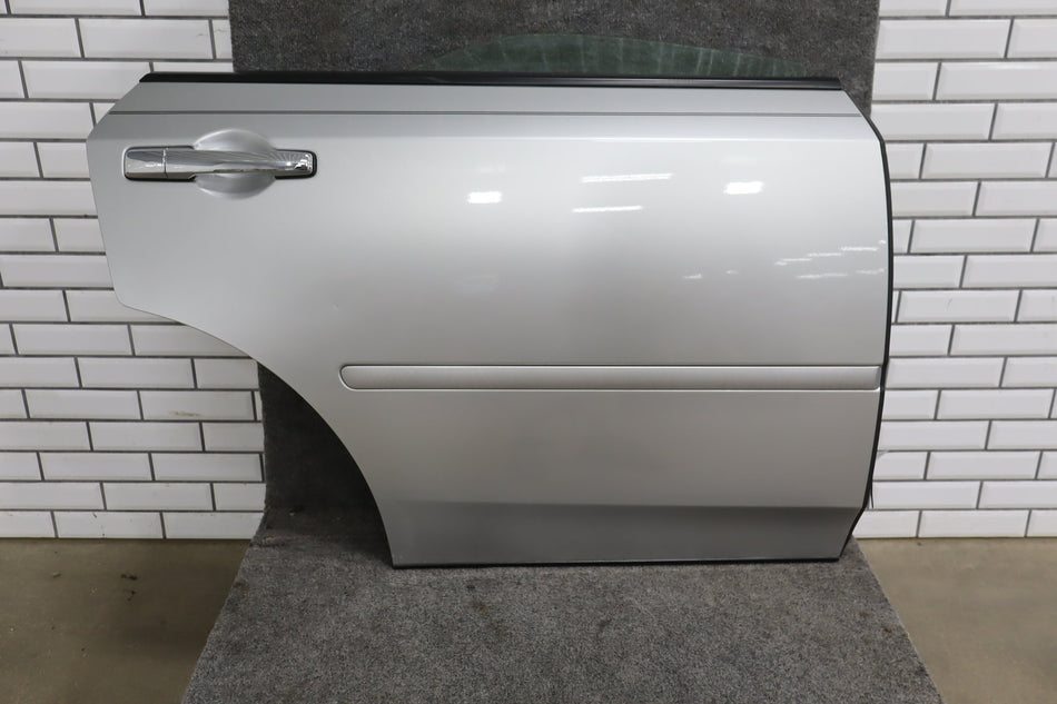 2004 Infiniti M45 Right Rear Door Brilliant Silver ( KY0 )
