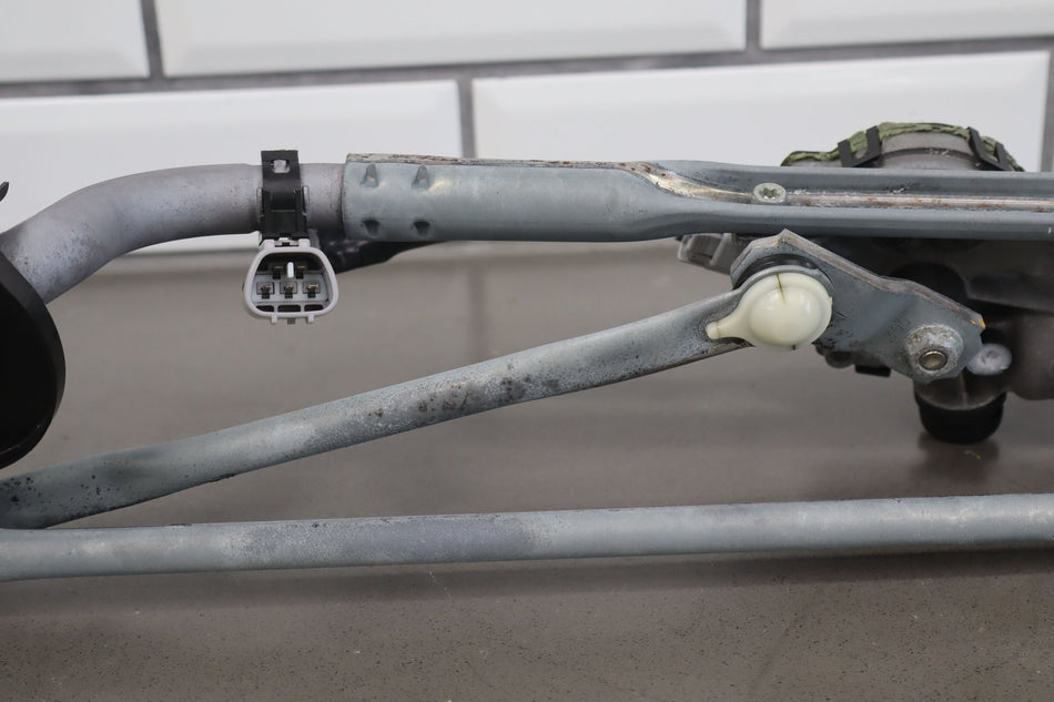 2013 Lexus GX460- Wiper Linkage