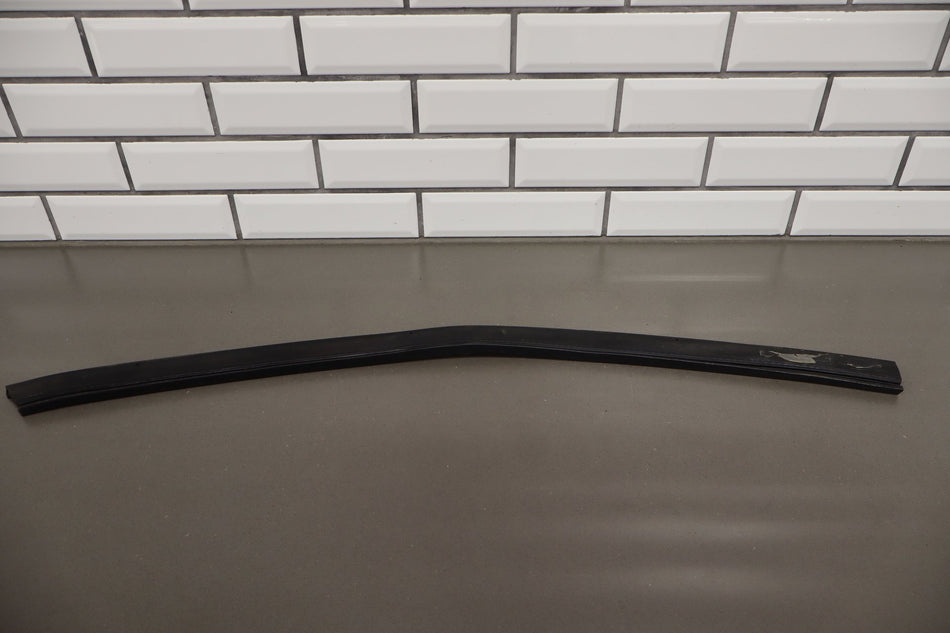 2003-2009 Hummer H2 Left Driver Rear Door To Body Weather Stripping Gasket Seal