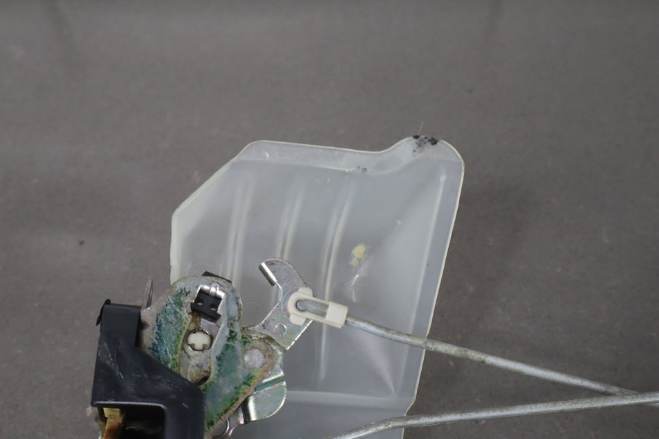 1991 Toyota Land Cruiser- Left Rear Door Latch