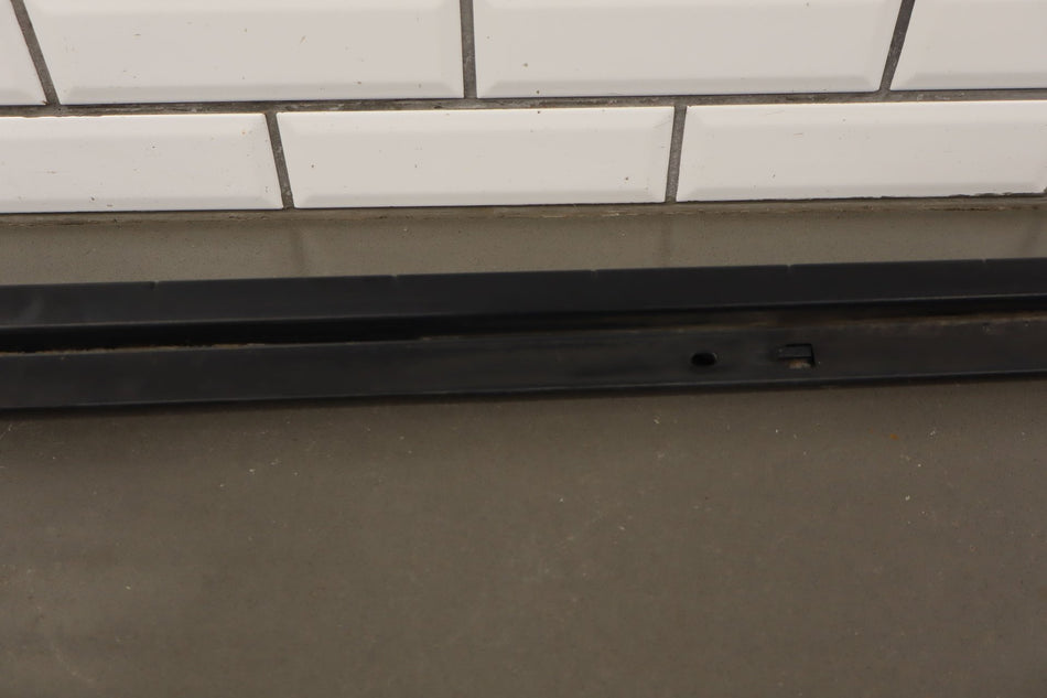 2003-2009 Hummer H2 SUV Passenger Right Front Roof Molding 15241412