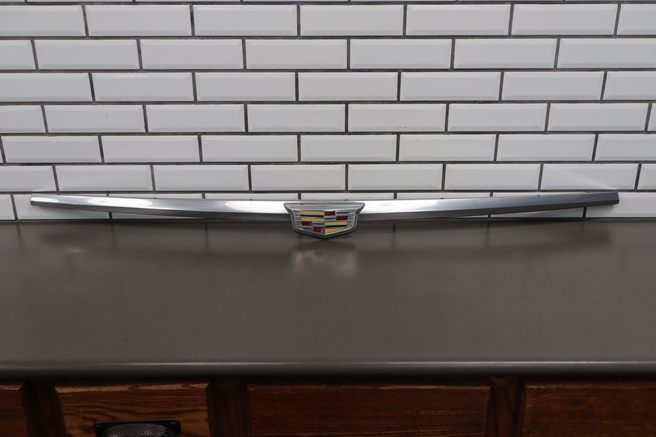 15-20 Cadillac Escalade Liftgate Tail Finish Panel