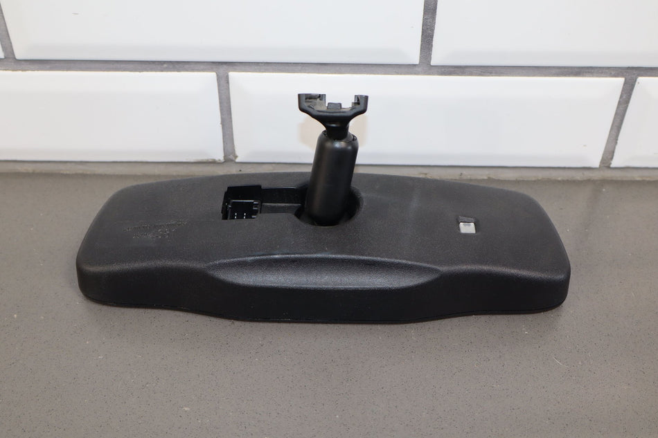2009 Chevrolet Suburban 1500- Rear View Mirror