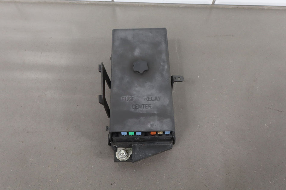 2003 Chevrolet Corvette Cabin Fuse Box 19300118