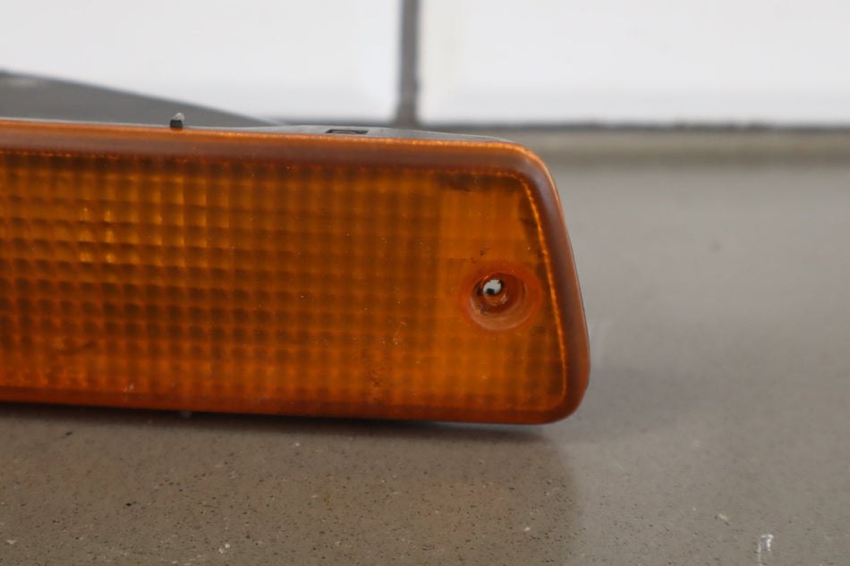 1991-1997 Toyota Land Cruiser Right Front Lamp 8151060361 OEM