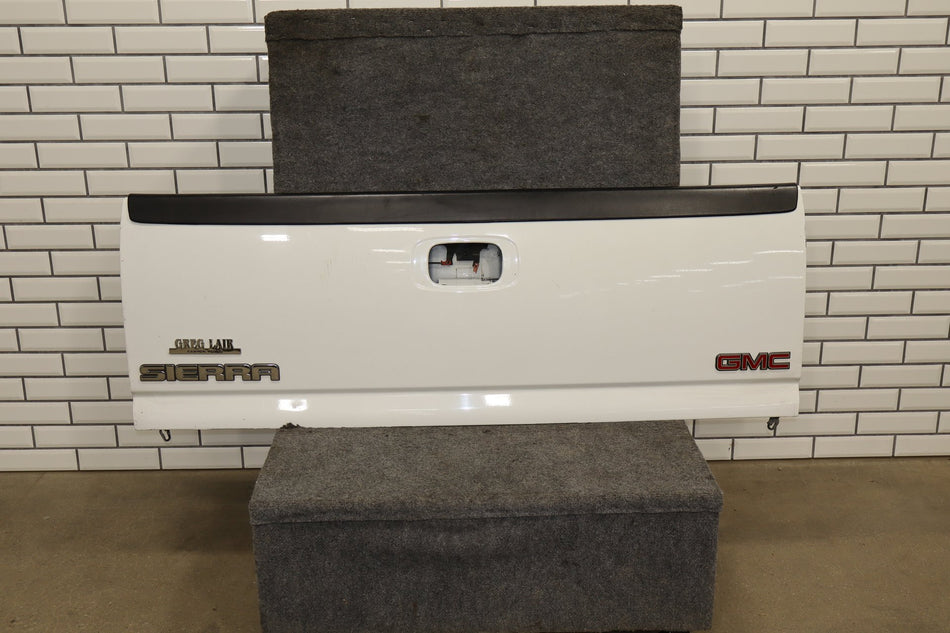 99-07 Chevy Silverado GMC Sierra GMT800 OEM Tailgate Summit White 50U