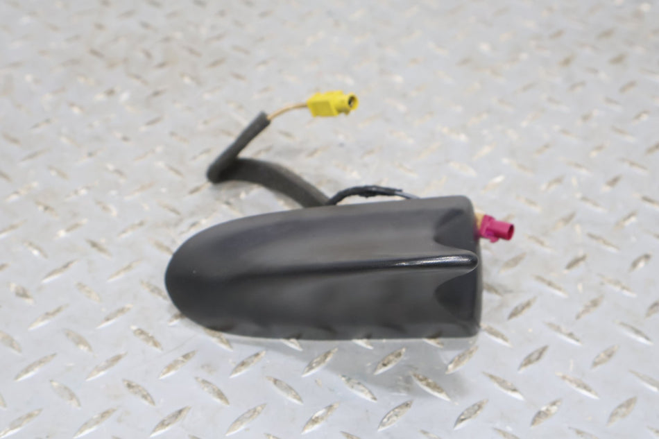 2013 Chevrolet Camaro- Antenna