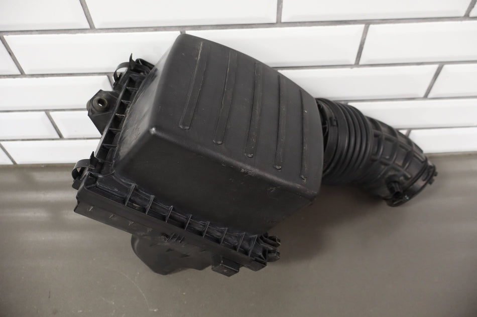 2014 Jeep Grand Cherokee SRT WK2 6.4 HEMI Air Cleaner Box