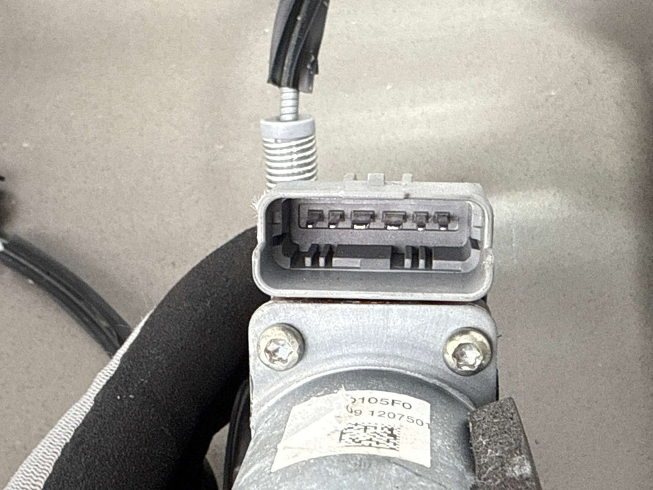 2017 Tesla Model X Right Passenger Rear Door Power Regulator W/Motor
