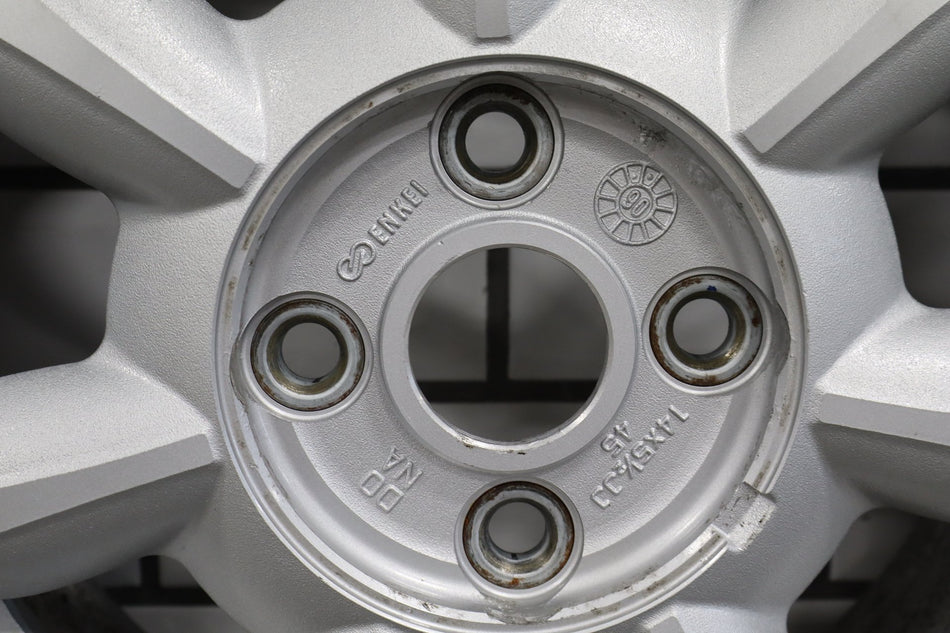 1990-1992 Mazda Miata NA Single (1) 14x5.5 Silver Daisy Wheel W/Center Cap