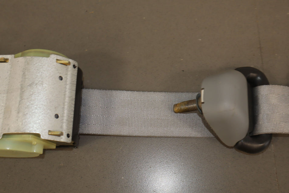 2003 Ford F-250 Super Duty- Rear Seat Belt