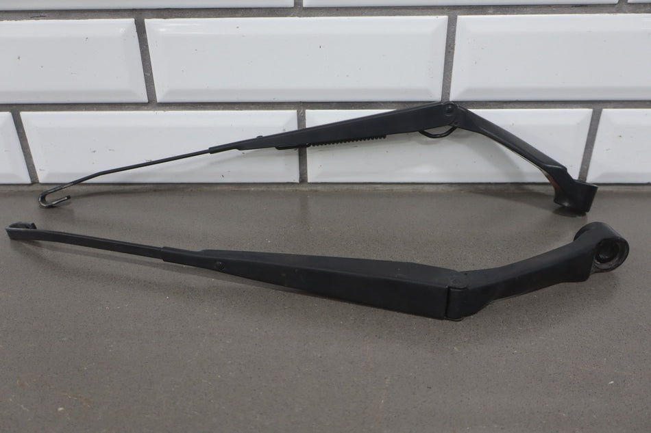 2005 Toyota Tacoma- Wiper Arm Pair