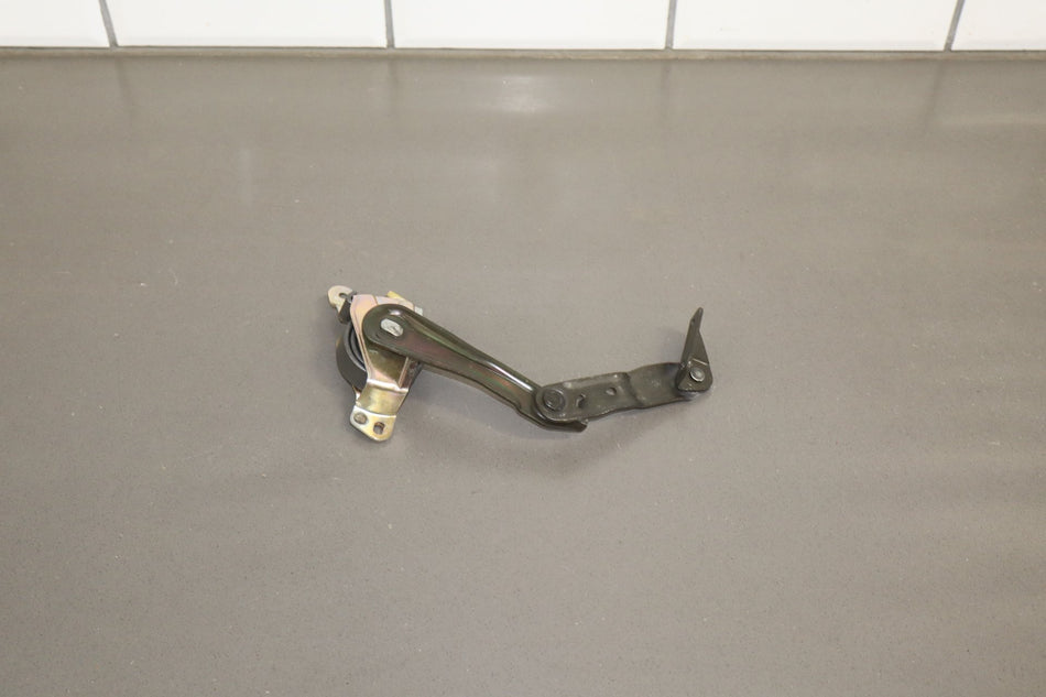 1991-1995 Toyota MR2 Bootlid/ Tailgate Hinge OEM