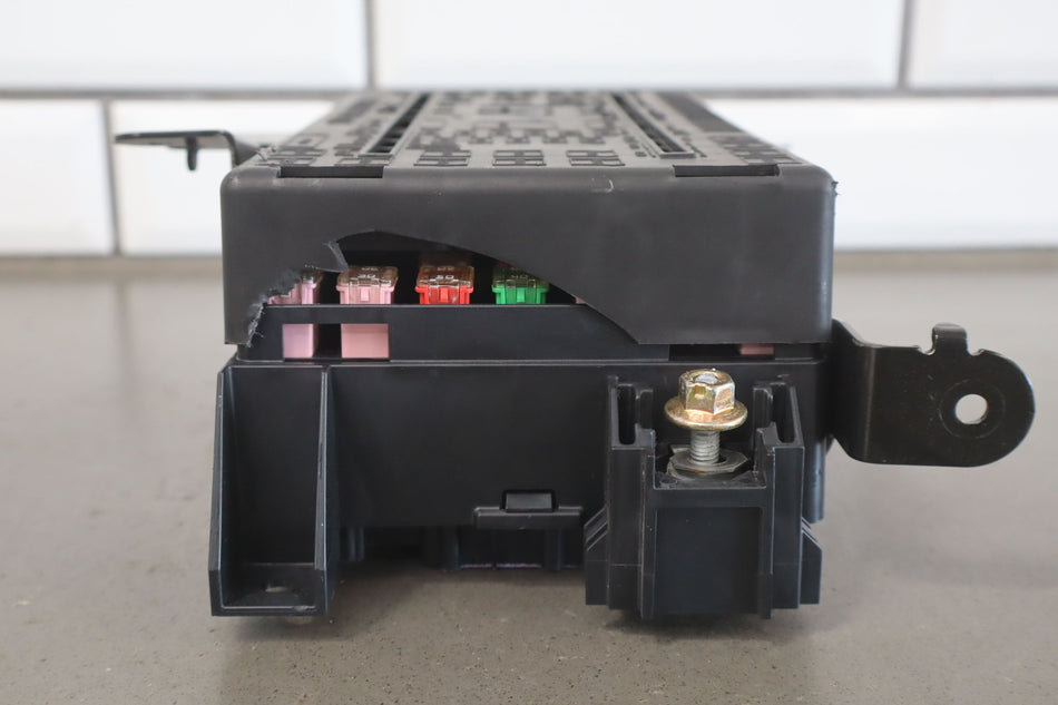 2004 Ford F-250 Super Duty- Cabin Fuse Box