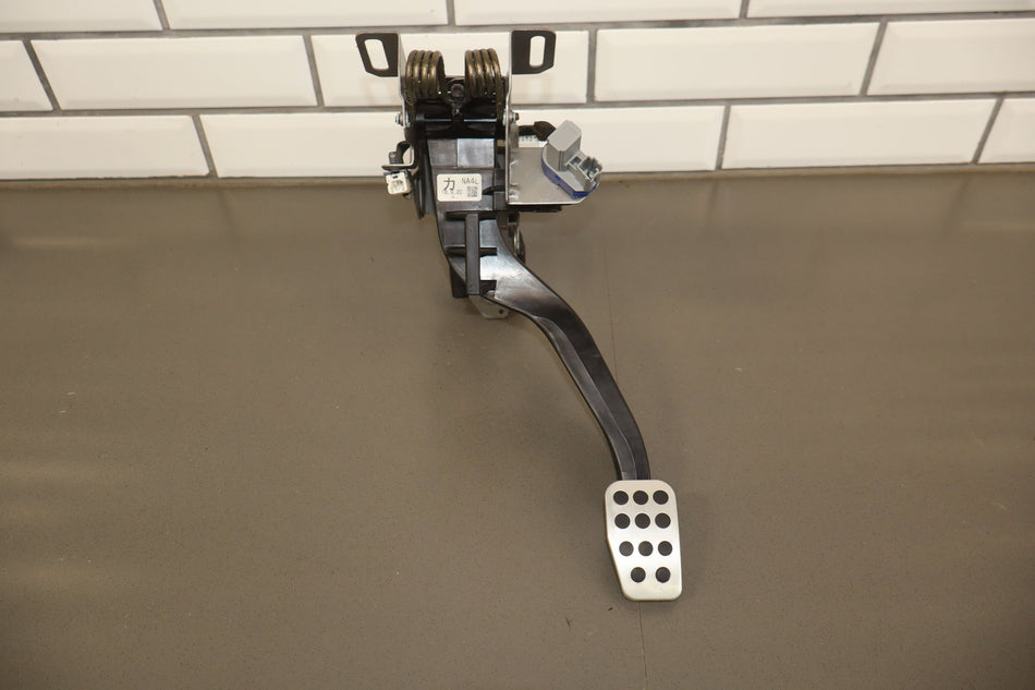 2019 Fiat 124 Spider- Pedal Assembly