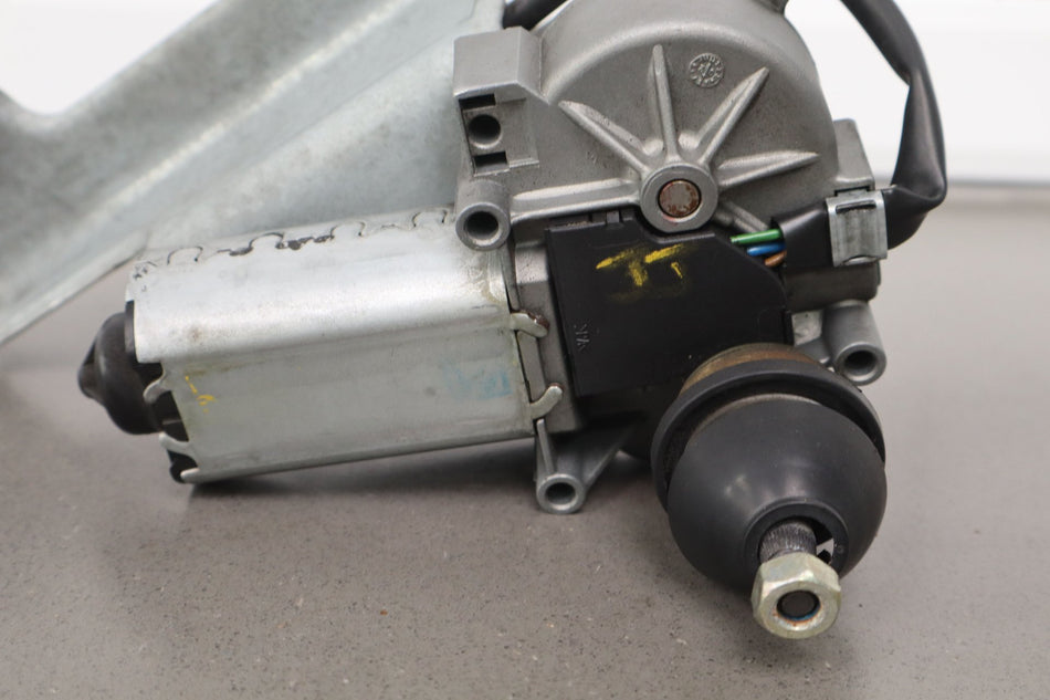 2003 Hummer H2- Rear Wiper Motor