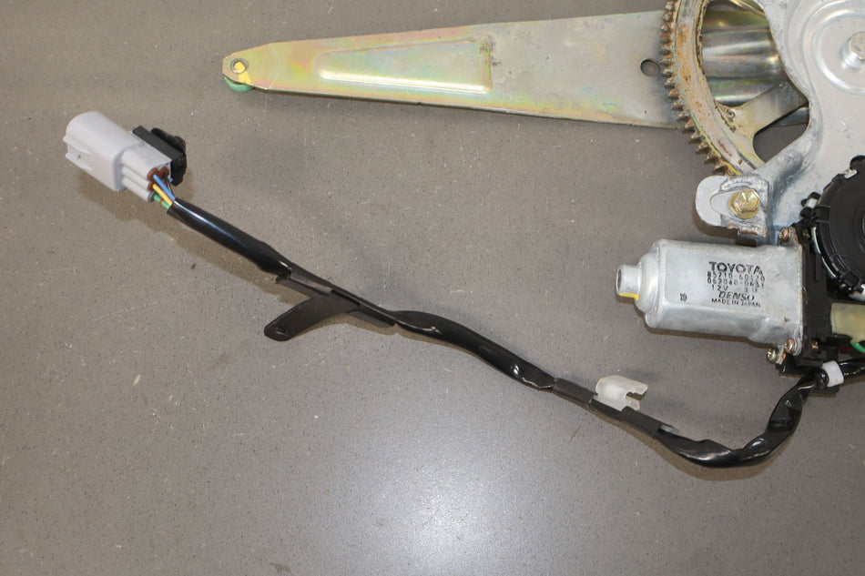 1999 Lexus LX470- Left Rear Door Regulator