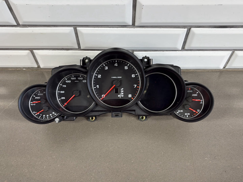 2011-2018 Porsche Cayenne Speedometer 180358 Miles