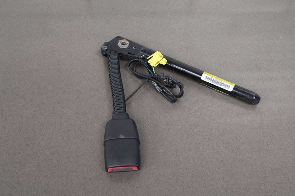 05-13 Chevy Corvette C6 Passenger Right RH Front Seat Belt Buckle Pretensioner